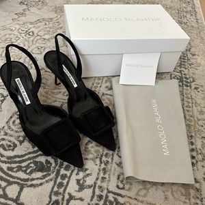 Manolo Blahnik MAYSLI size 38 Black pumps.